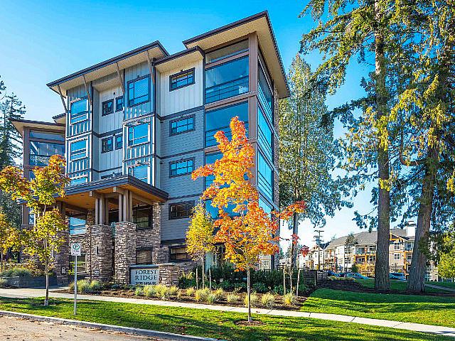 Welcome To Forest Ridge! 2 Bedroom + Den Ground Level Unit!
