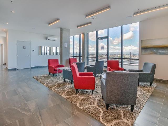 Welcome to life at Vue. Connected, comfortable and close to everything. Explore your options now