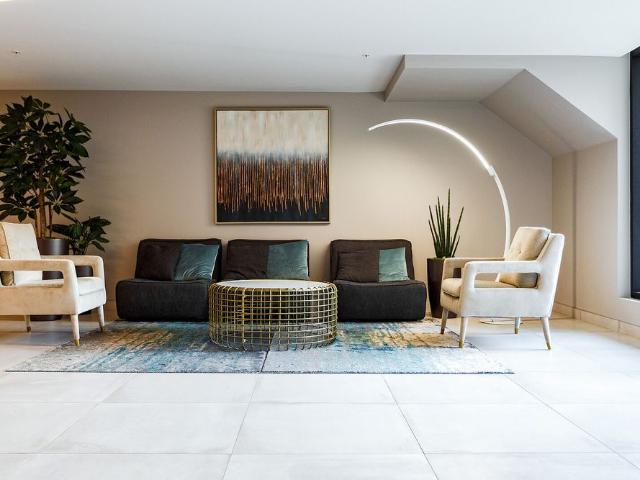 Welcome to life at Vue. Connected, comfortable and close to everything. Explore your options now