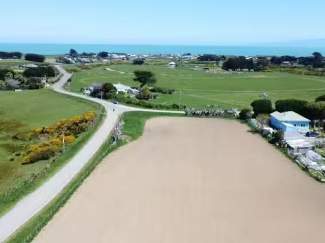 WELCOME TO THE COUNTRY – First National Real Estate