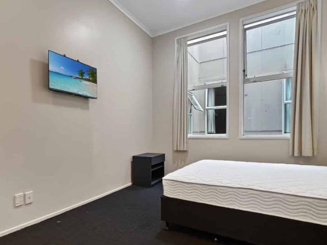Welcome to the Hyams Building at 120 Wakefield Street