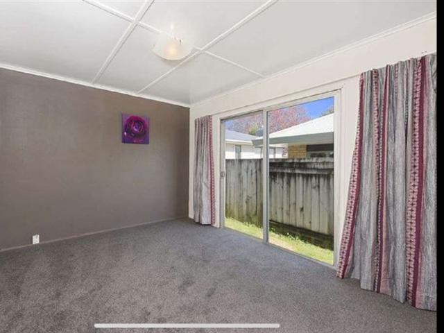 Welcome to 11 Queen Road, Bellevue!