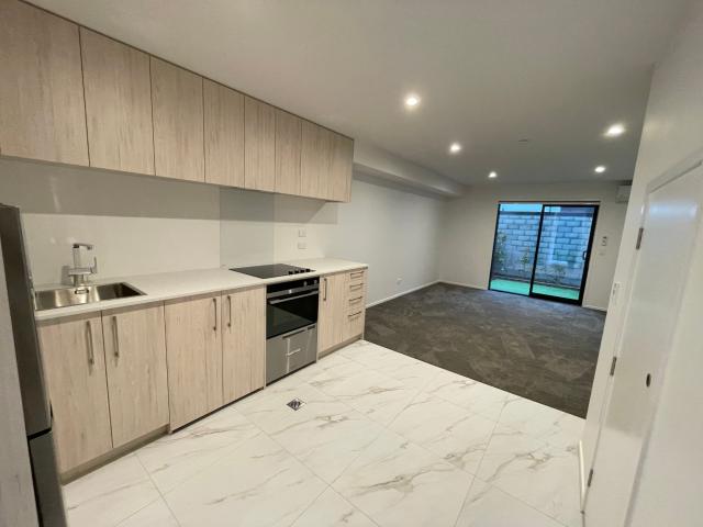 Welcome to 2/31 Allen Street