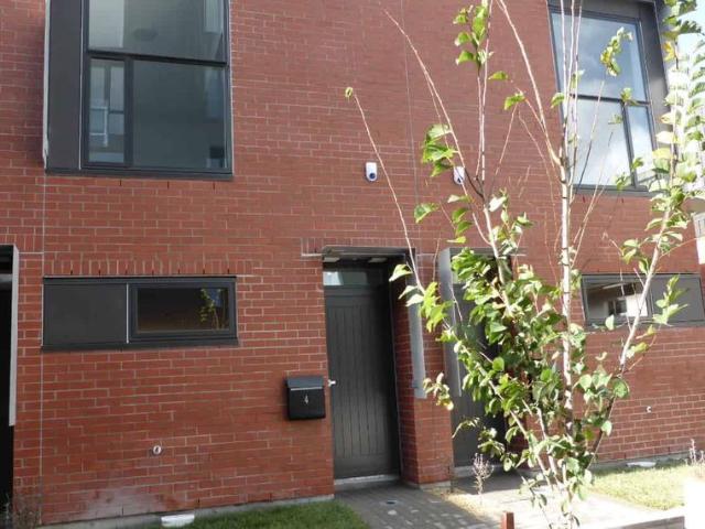 Welcome to 4/21 Nouvo Townhouse