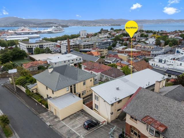 Welcome to 6/4 Ellerslie Road, Battery Point