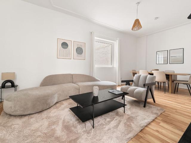 Welcoming 2 Bedroom Apartment in Moabit, Berlin Amsterdam Apartments for Rent