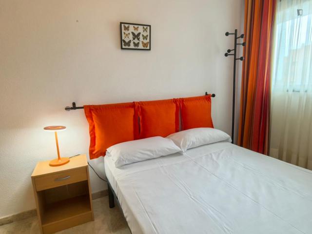 Welcoming double bedroom in Garbinet