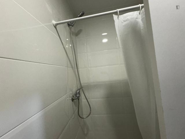 Welcoming double ensuite bedroom near the Núñez de Balboa metro