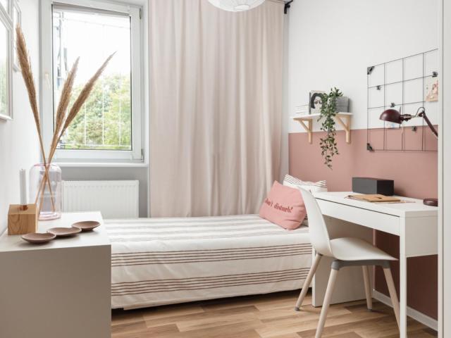 Welcoming single bedroom near University of Social Sciences and Humanities