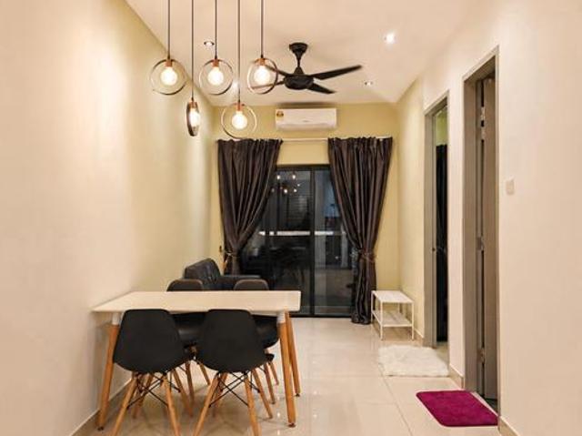 Well Maintain Cheaper Unit With Fully Furnish Suit For Single Couple