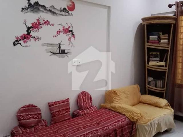 Well Maintained 3 Bed DD Flat Available For Sale In Block 7 Gulistan E Jauhar Karachi
