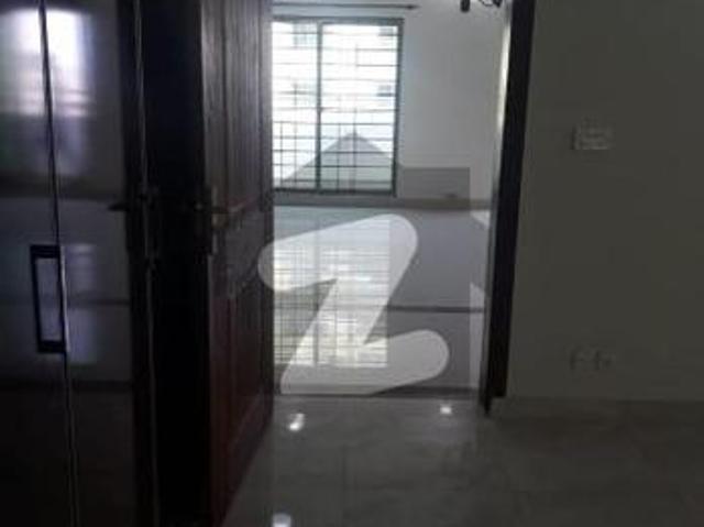 Well Maintained 10 Marla 3 Beds Flat Available for Rent in Askari 11 Sector B Lahore Askari 11 Sector B