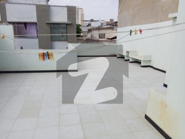Well Maintained 120yrd Bengl0w in Abid Town. Gulshan e Iqbal Block 2