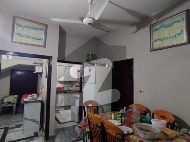 Well maintained 375sqyd house for sale gulshan e iqbal block 10