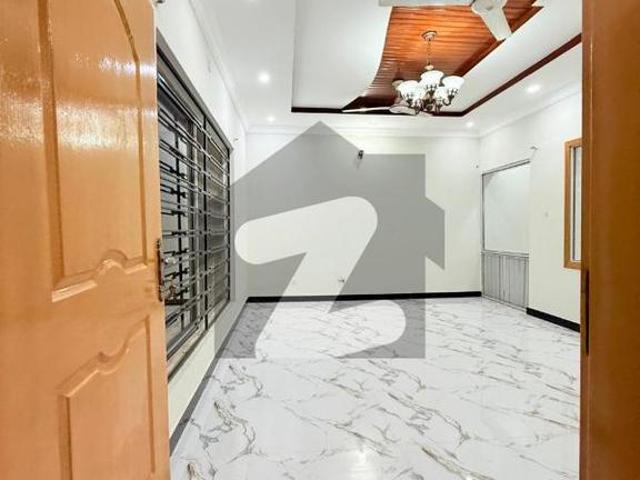 Well Maintained 4 Bed Family Home for Sale | Prime Usman Block, Bahria Phase 8 Bahria Town Phase 8 Usman Block