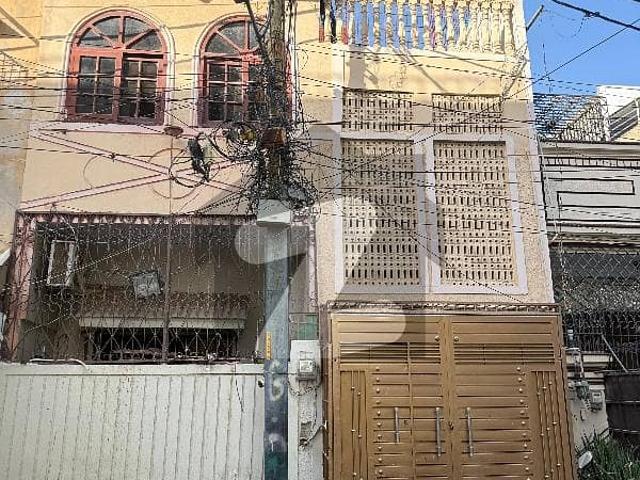 Well maintained 90 sq. Yards ground+1 house available for sale in metrovill 3rd gulzar e hijri scheme 33