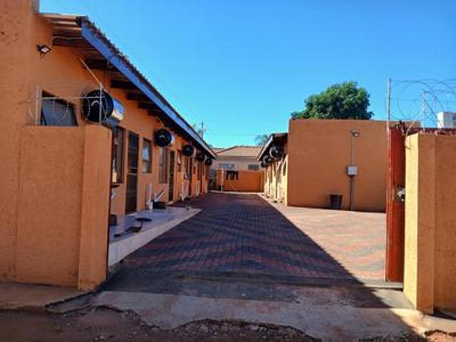 well maintained 8 rooms on the marke.
