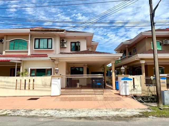 Well Maintained Double Storey Semi Detached at Senadin