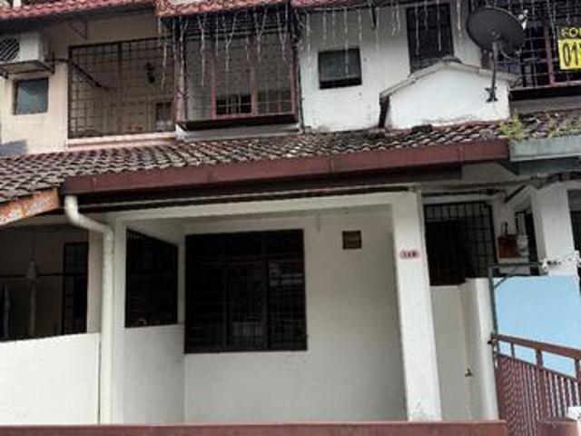 Well Maintained House Townhouse at Pandan Indah