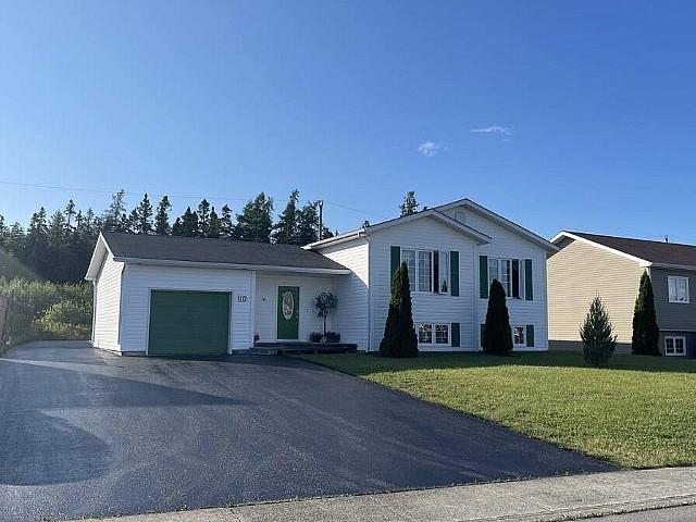 Well Maintained Home With Income Space, Close To Amenities