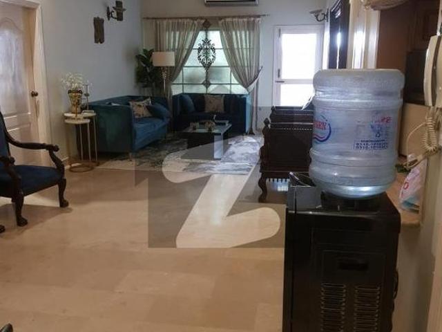 Well Maintained Outclass Location Full Floor 3 Bedrooms Apartment For Rent Big Nishat Commercial DHA Phase 6