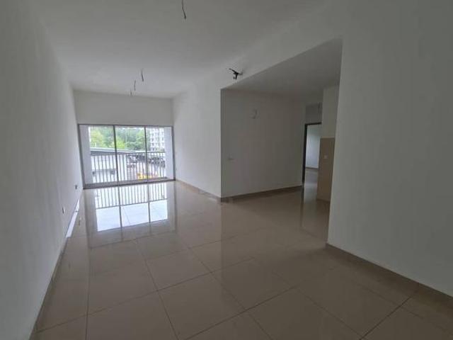 WELL MAINTAINED LOW LEVEL Kiara Court Nilai Impian 2 Parking Lot