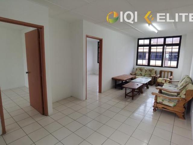 Well Maintained Spacious 2Bed 1Bath Unit at MJC Soho Apt For Sale