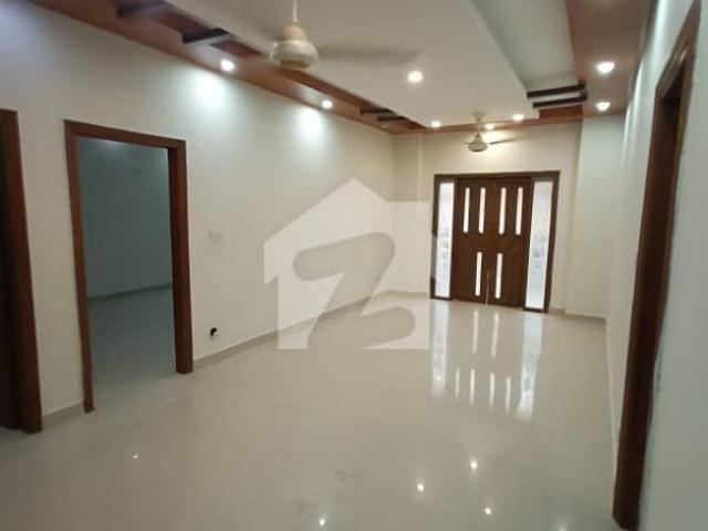 Well Maintained Project 3 Bedrooms DD Apartment Available For Rent In Oyster View Appartment Clifton Block 2 Karachi