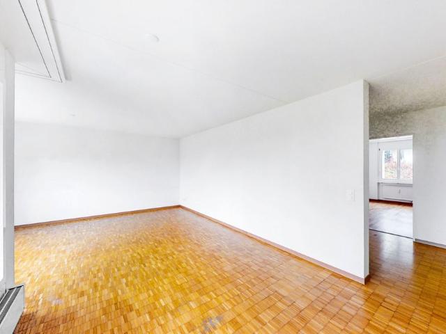 Well maintained property in a quiet and sunny location!