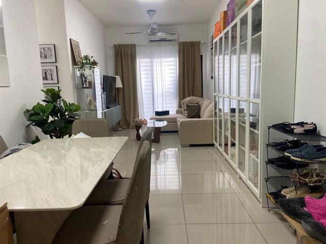 Well maintained Unit at The Greens Residensi Hijauan