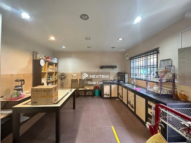 Well Condition Unit, Below Market Value, Rare Unit In Nusa Idaman