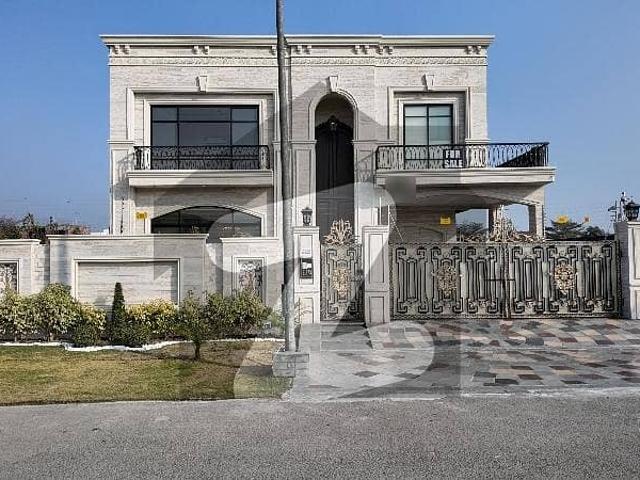 Well Constructed House Available For Sale In DHA Phase 7 Block Z1