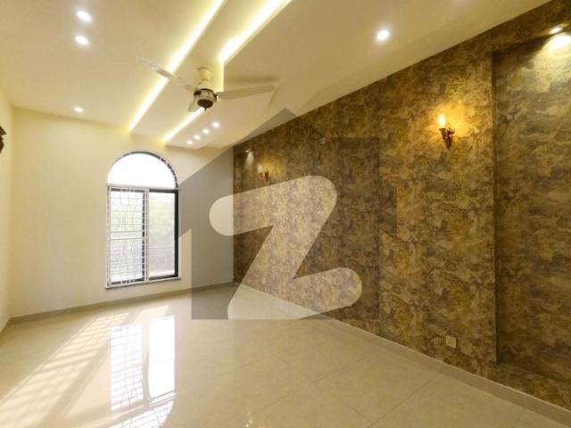 Well Constructed House Available For Sale In Punjab Coop Housing Society
