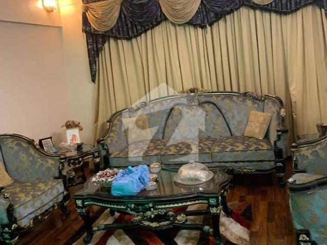 Well decorated 1000 sqft 2 bed dd front facing flat available for sale at jamshed road karachi