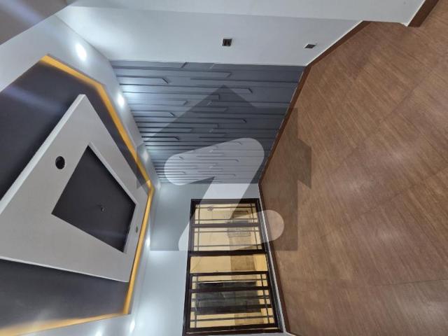 Well Furnished 240yds Bunglow Gulistan e Jauhar Block 3