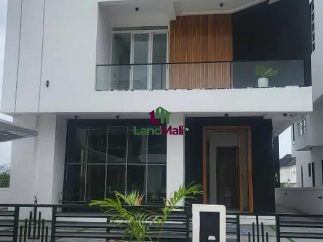 Well Finished 5 Bedroom Detached Duplex With BQ at Ikota, Lekki