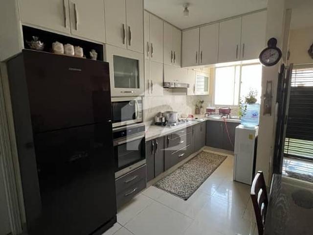 Well located 3 bed dd flat for sale in gold line apartments