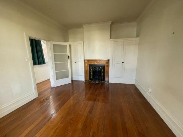 Well located 1 bedroom flat