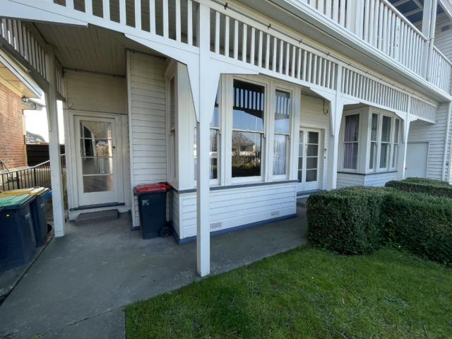Well located 1 bedroom flat
