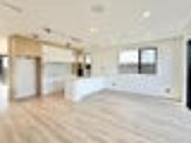 Well Planned 4 Bedroom, 2 Living Home in Milldale