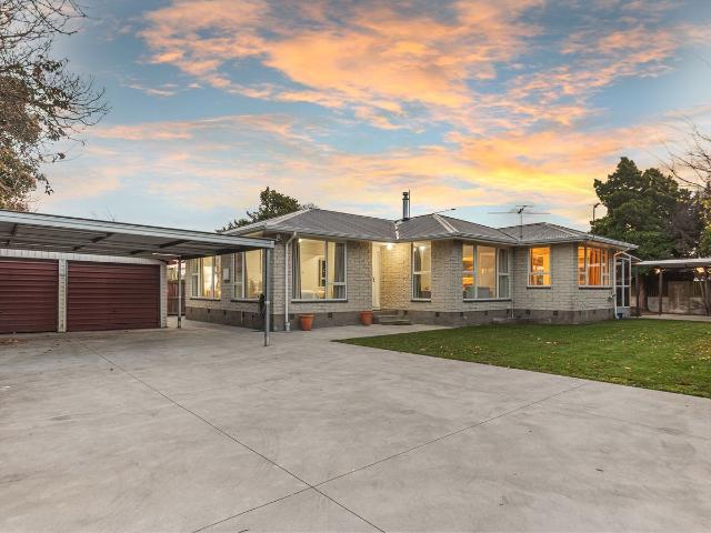 Well Presented Three Bedroom Hornby Home!
