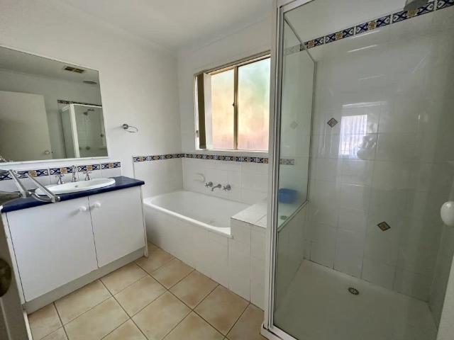 “WELL PRESENTED TWO BEDROOM UNIT”