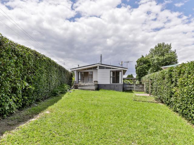 WELL PRESENTED BUNGALOW MASSEY