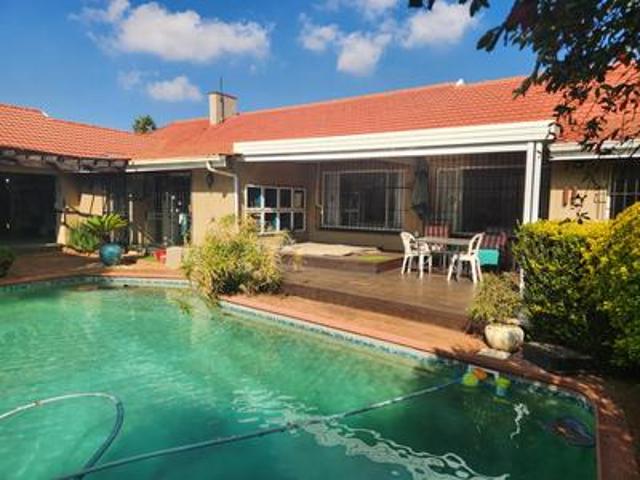well priced home in buurendal