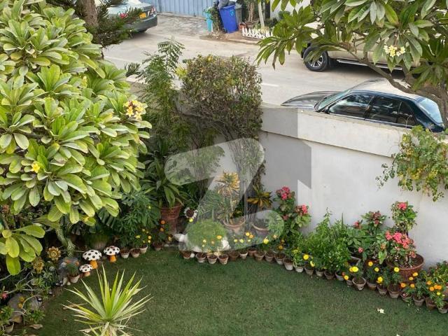 Well Renovated 500 Square Yards House Available For Sale In Falcon Complex Faisal