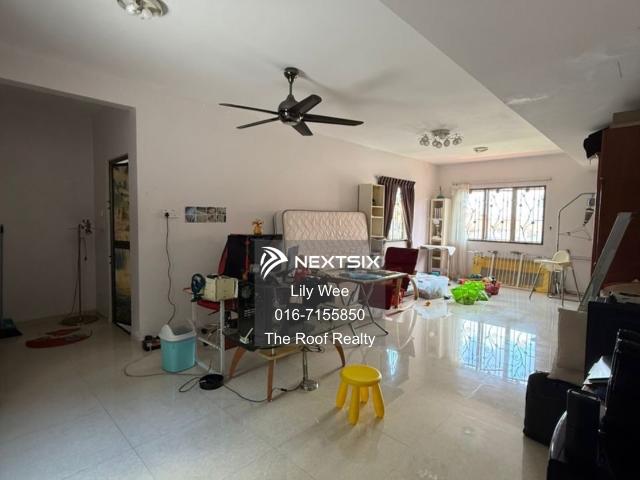 Well renovated conditon studio unit @ palazio, have balcony type. View to offer, low downpayment possible
