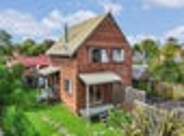 Well Worth A Look Hamilton East