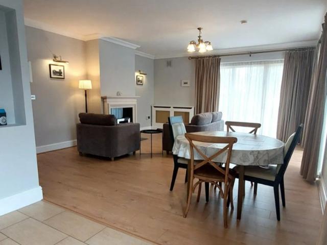 Wellington Hall, Knightsbrook, Trim, Co. Meath, C15K231