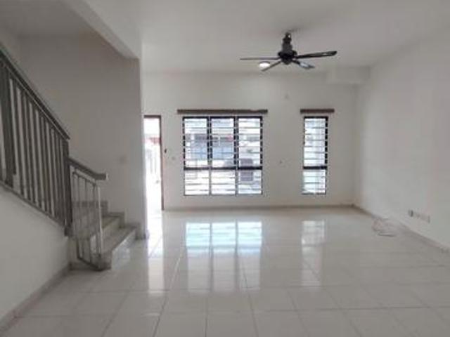Wellmaintained double storeySetia Alam