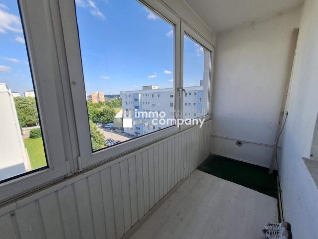 Wels: Preisgünstige 92m² Familienwohnung mit Loggia und Kfz Abstellplatz !